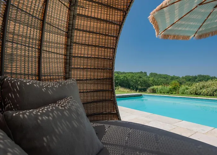 Petit Saint Martin Le Redon