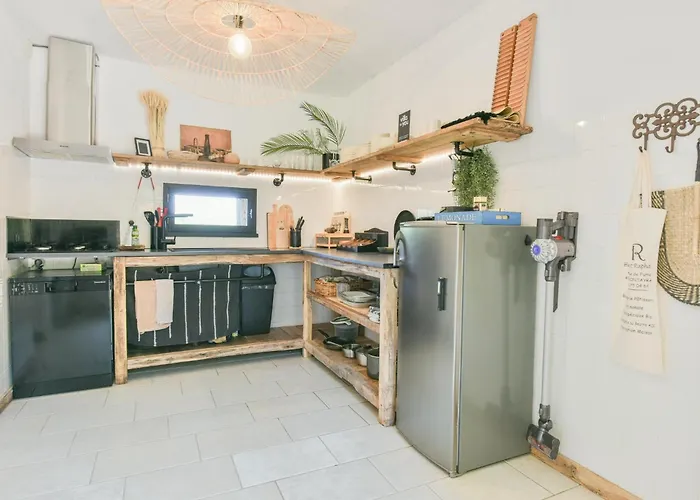 Petit Saint Martin Le Redon