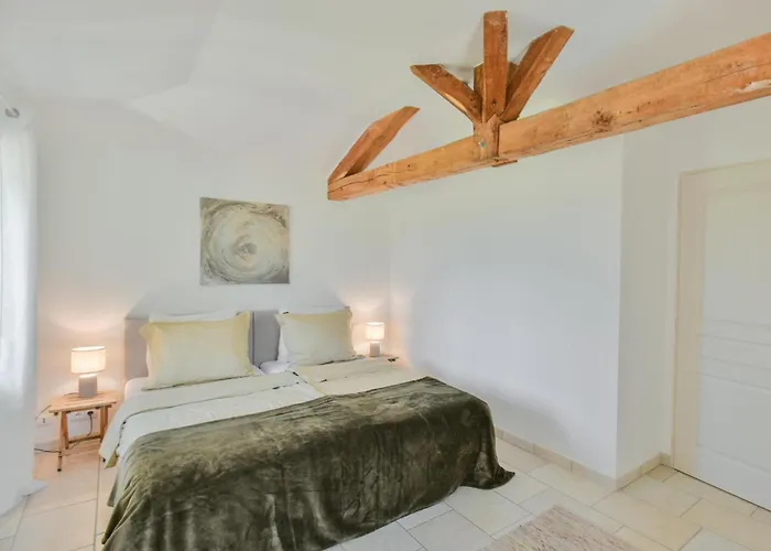 Holiday home Petit Saint Martin Le Redon *