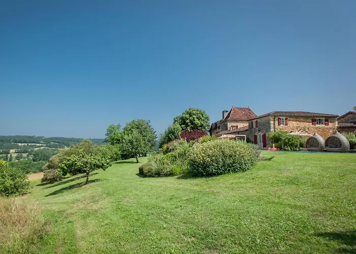 Petit Saint Martin Le Redon Holiday home *