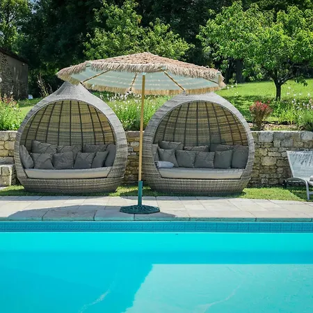 Petit Saint Martin Le Redon