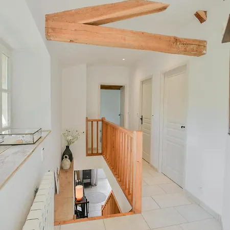 Petit Saint Martin Le Redon 度假居